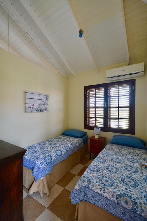 Villa At The Beach, Blue Bay Golf & Beach Resort Екстериор снимка